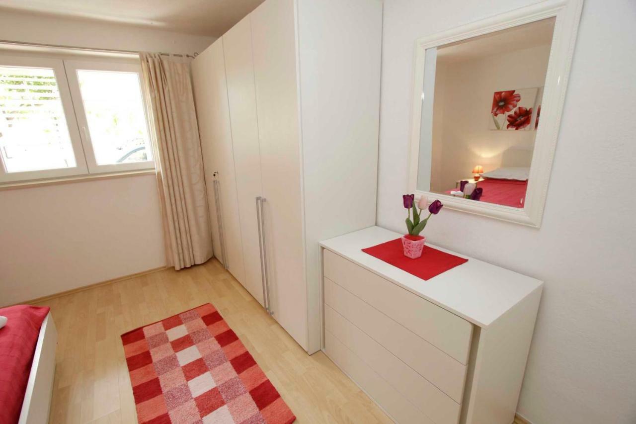 Apartmani Ivona & Ivo Makarska Buitenkant foto