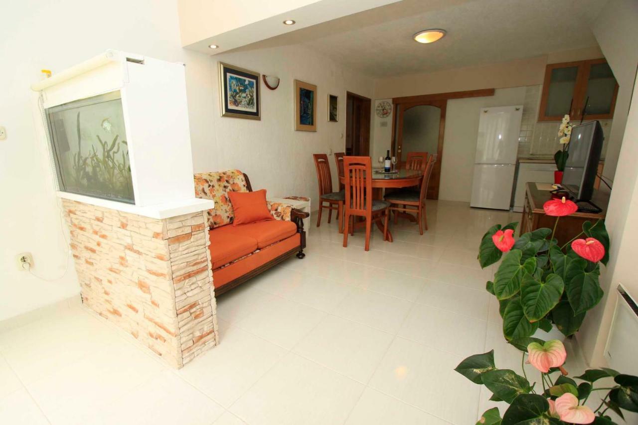 Apartmani Ivona & Ivo Makarska Buitenkant foto