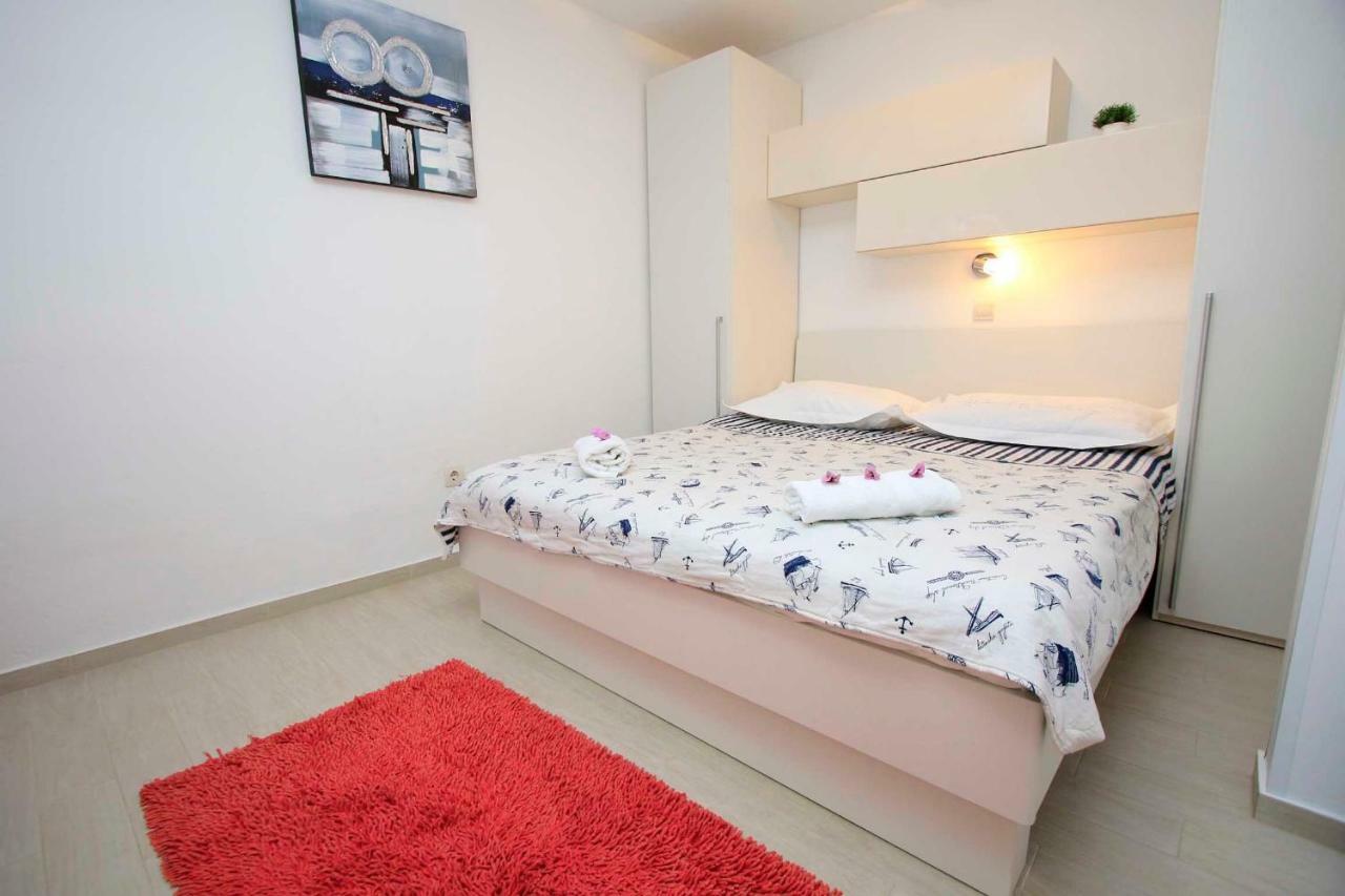 Apartmani Ivona & Ivo Makarska Buitenkant foto