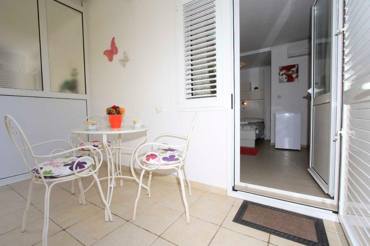 Apartmani Ivona & Ivo Makarska Buitenkant foto