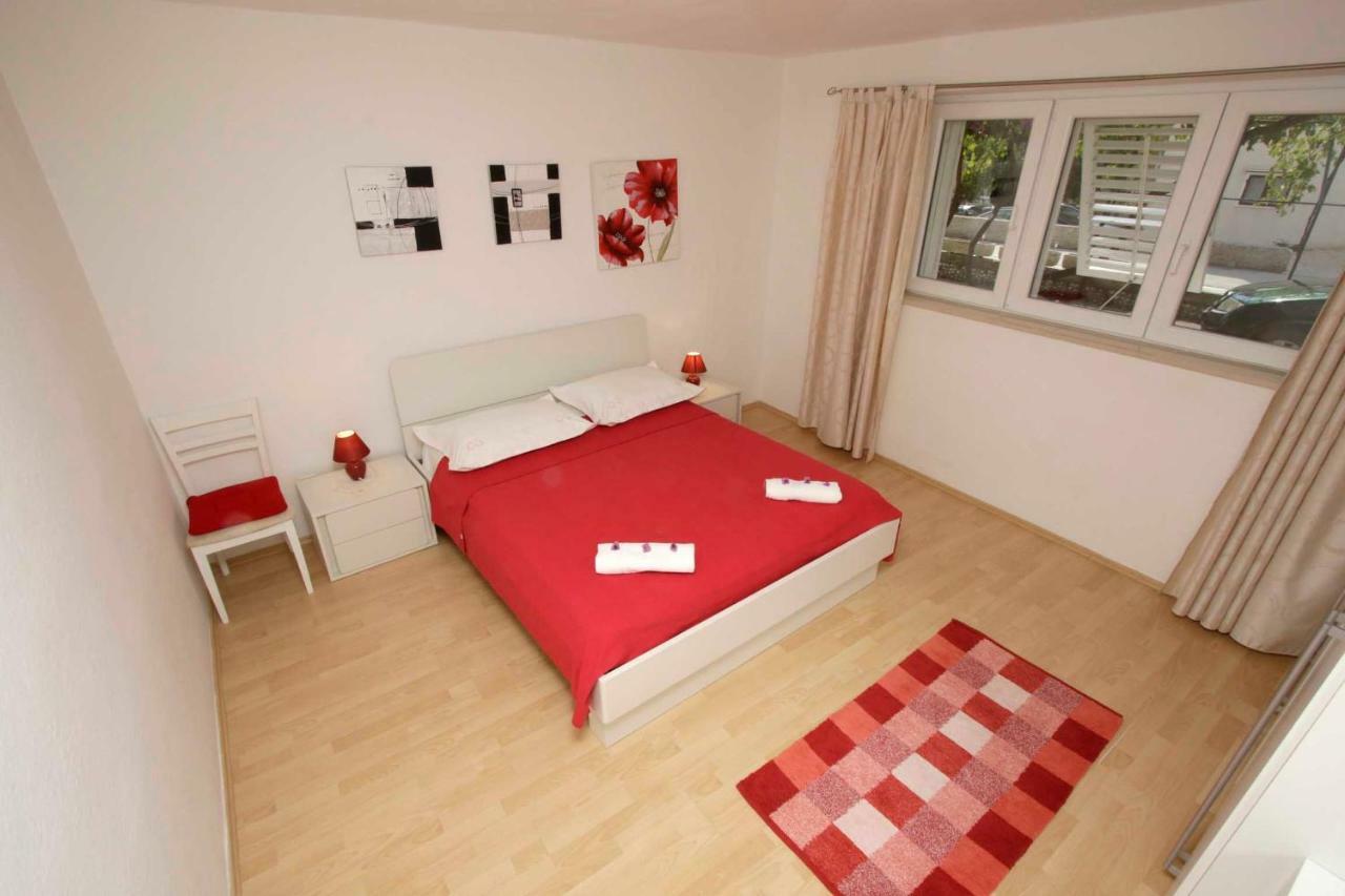 Apartmani Ivona & Ivo Makarska Buitenkant foto