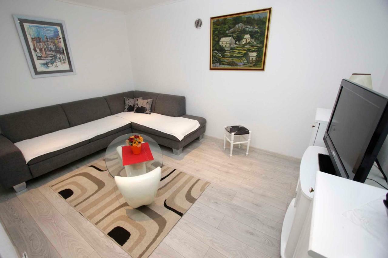 Apartmani Ivona & Ivo Makarska Buitenkant foto